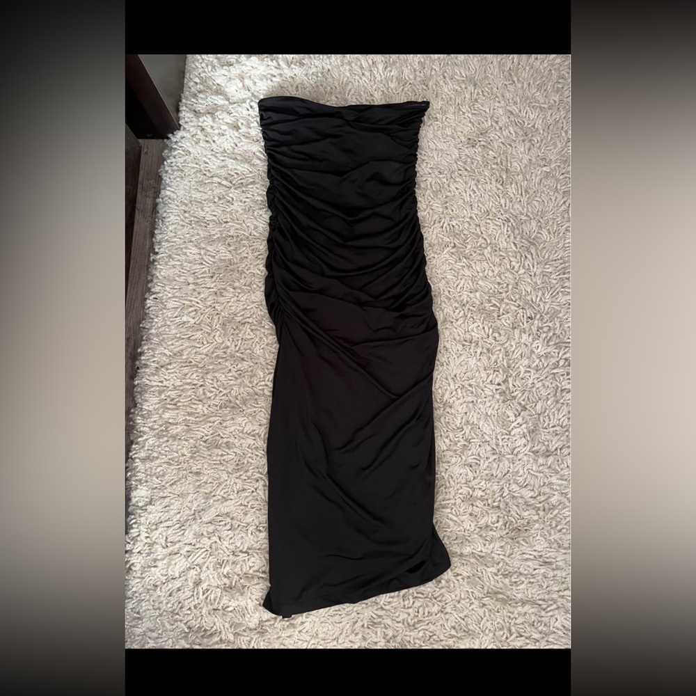 Elegant Black Ruched Dress